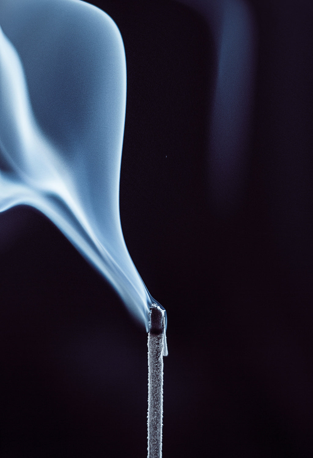 scents that seduce aphrodisiac incense to get in the mood