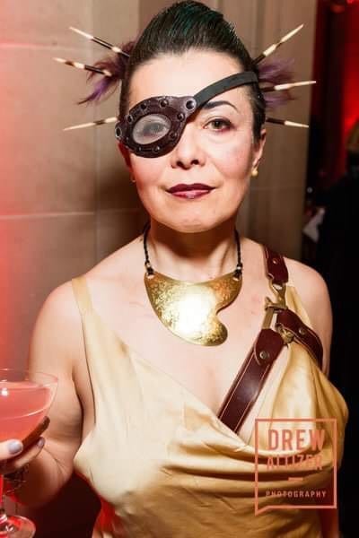 Renowned kink/BDSM coach, sexologist, sex educator, bestselling author, artist and self-proclaimed pervert, Midori (aka Auntie Midori),